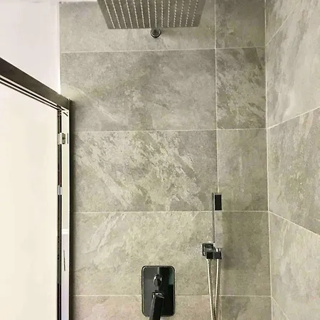 Luminoso Y Moderno